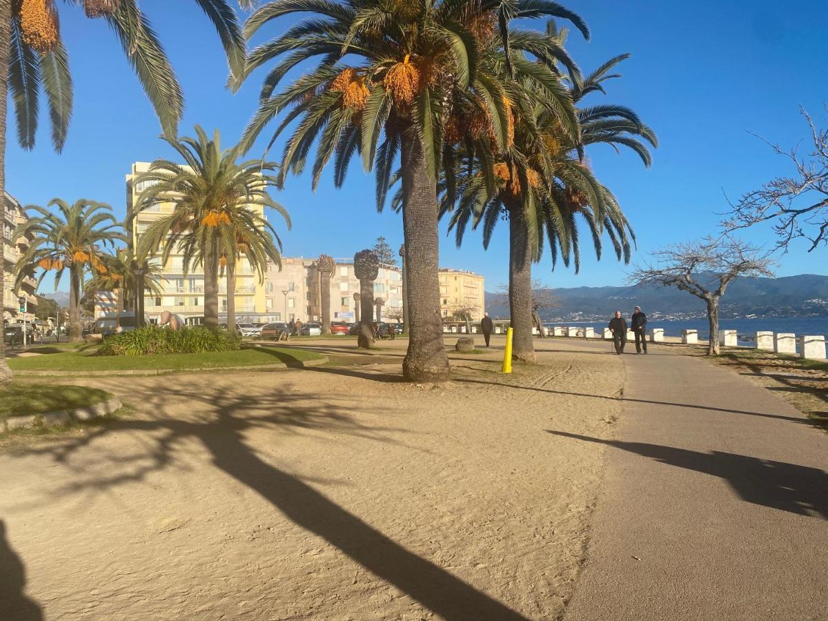 2 pièces / neuf - Ajaccio centre - Place Miot / Albert 1er Extérieur photo